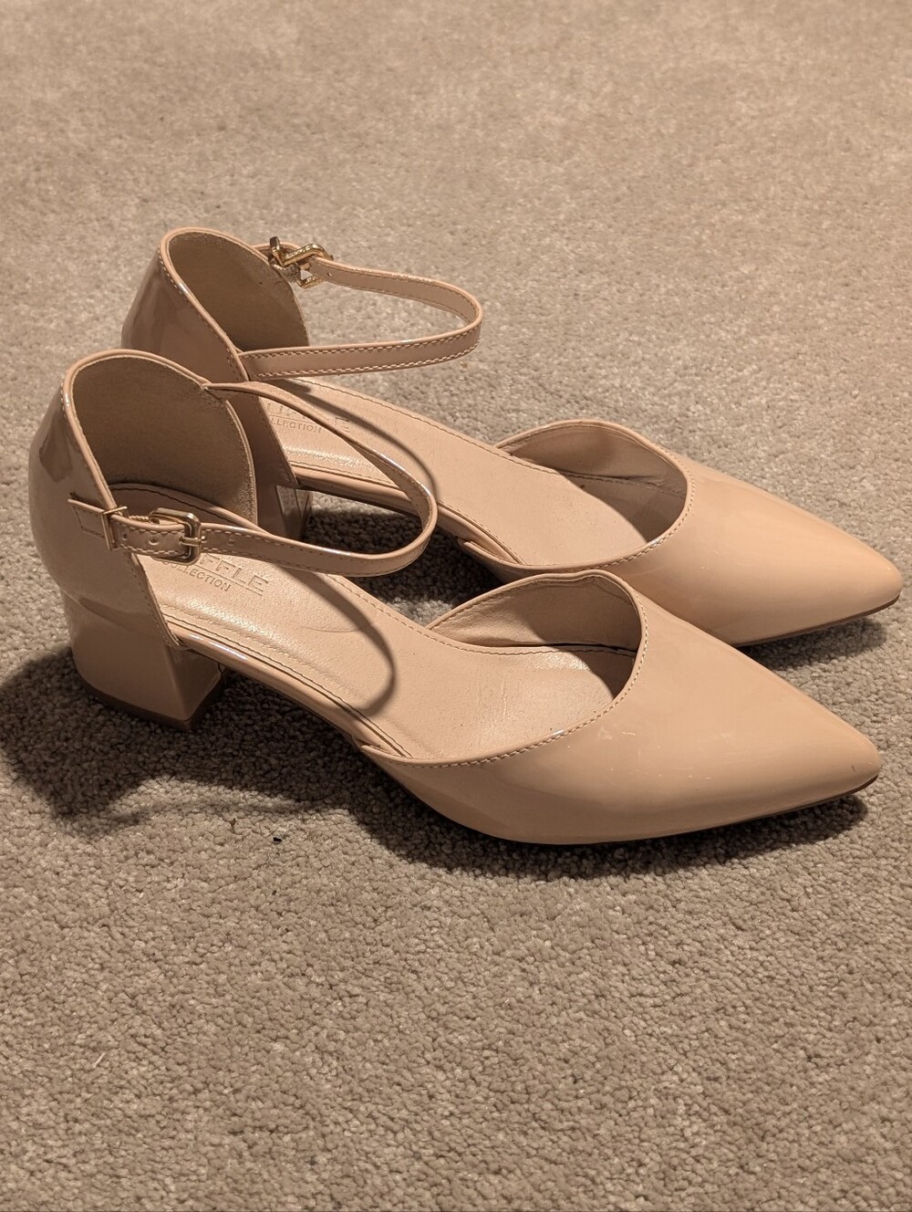 Women's Pointed-Toe Ankle-Strap Pumps in Nude Patent Block Heel - Picture 2 of 7
